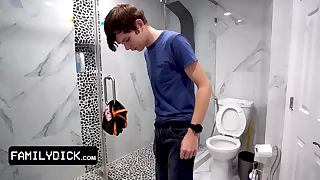 370 fingering porn videos